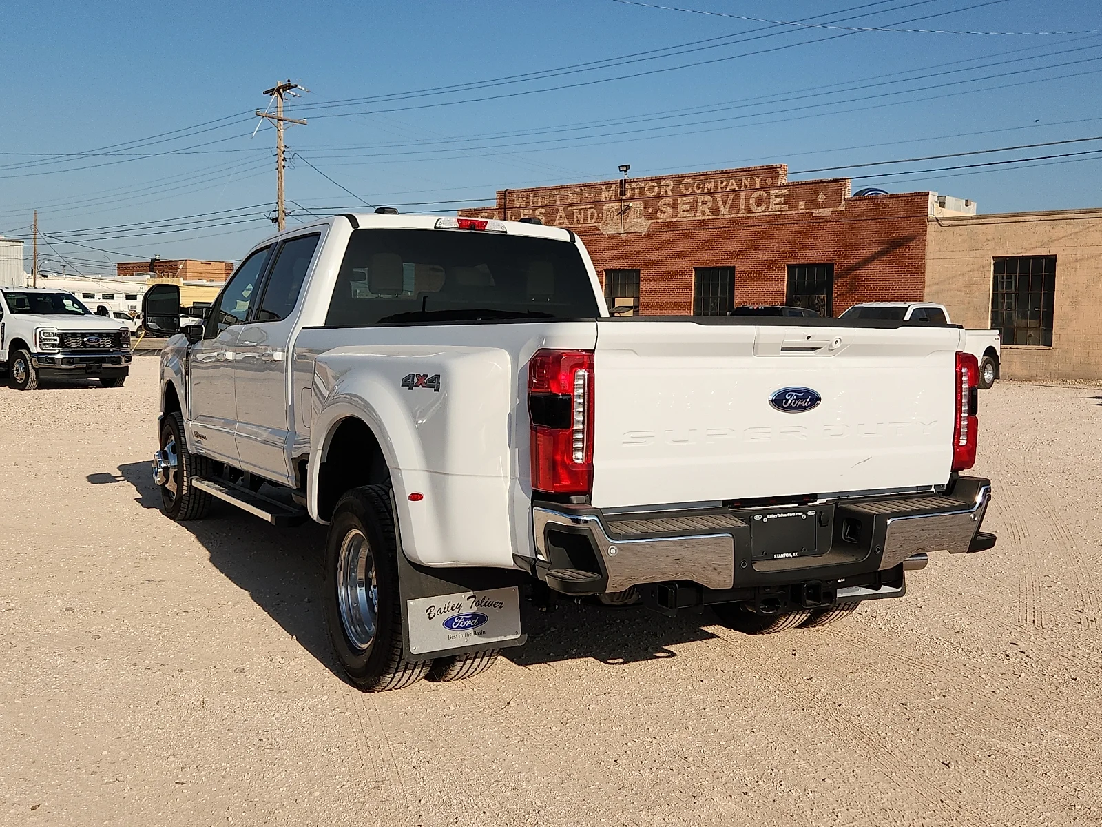 New 2026 Oxford White Ford Lariat image 5