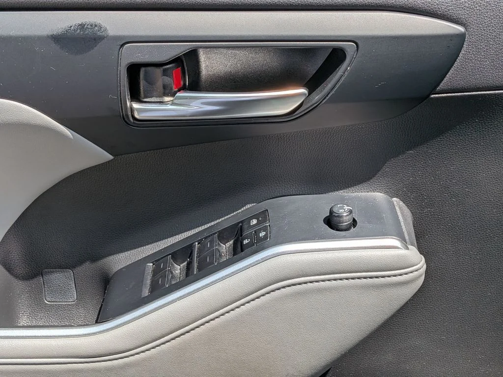 Used 2023 Green Toyota XLE image 15