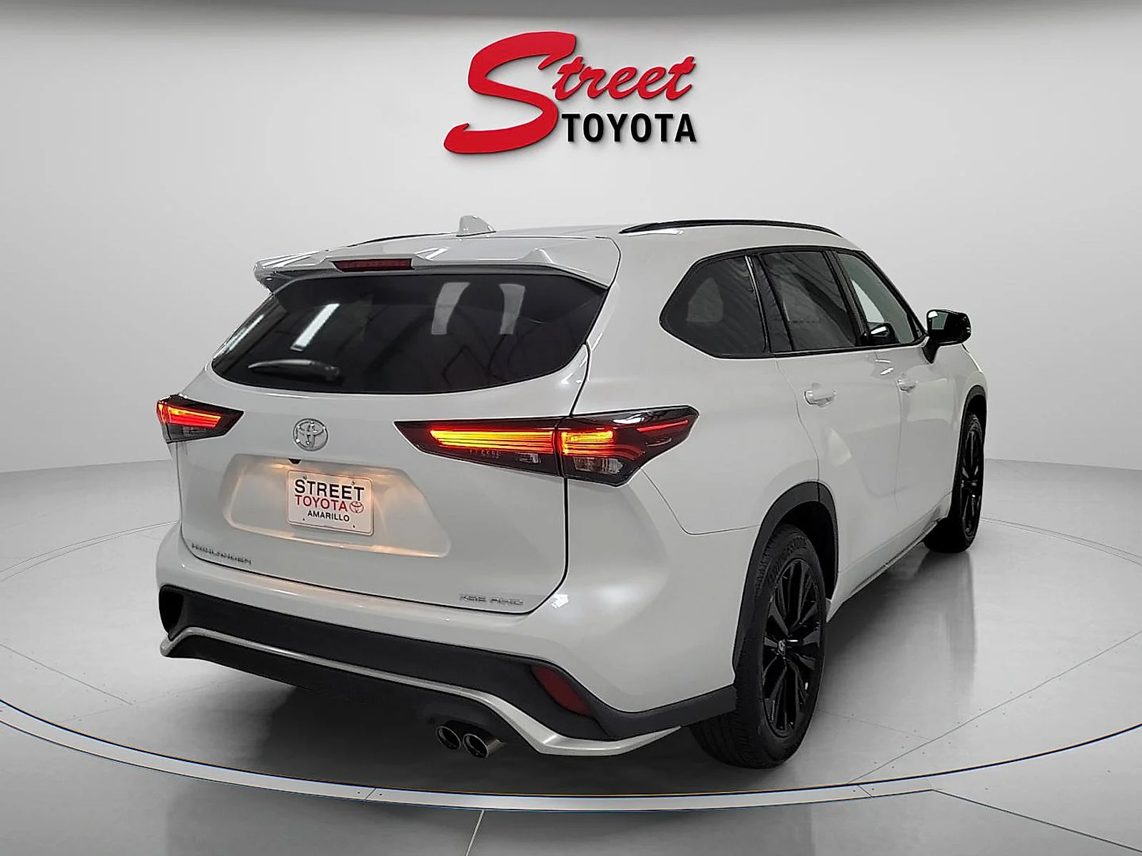 Certified Used 2025 White Toyota XSE image 4