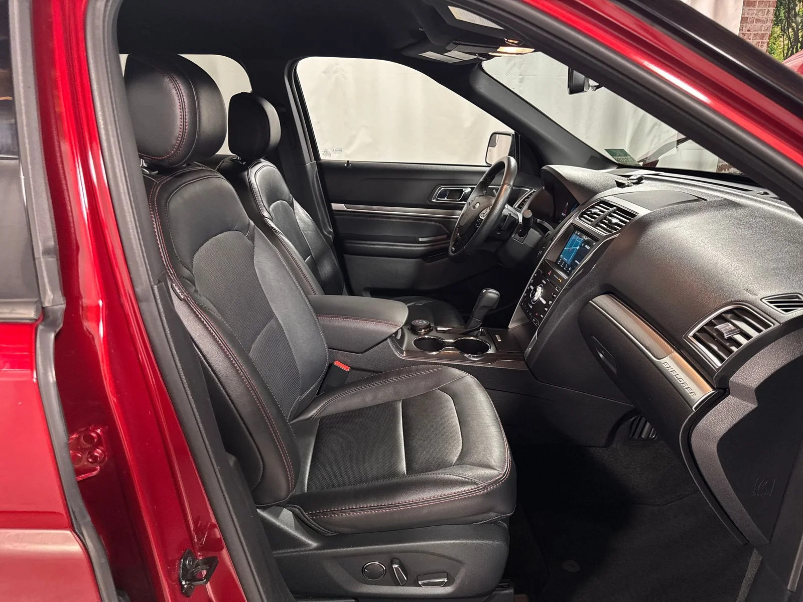 Used 2017 Red Ford Sport image 28
