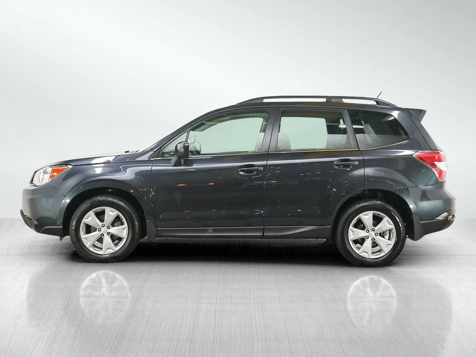 Used 2014 Subaru Forester i Limited with VIN JF2SJAHCXEH558278 for sale in White Bear Lake, Minnesota