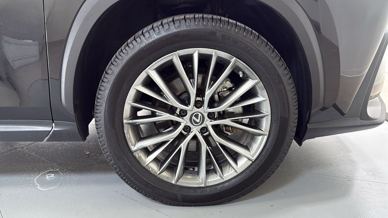 Used 2023 Black Lexus 350h Premium image 21