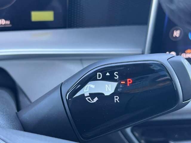 2026 Volkswagen Tiguan SE R-LINE BLACK - Photo 12