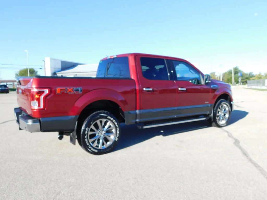 Used 2016 Ruby Red Metallic Tinted Clearcoat Ford XLT image 3