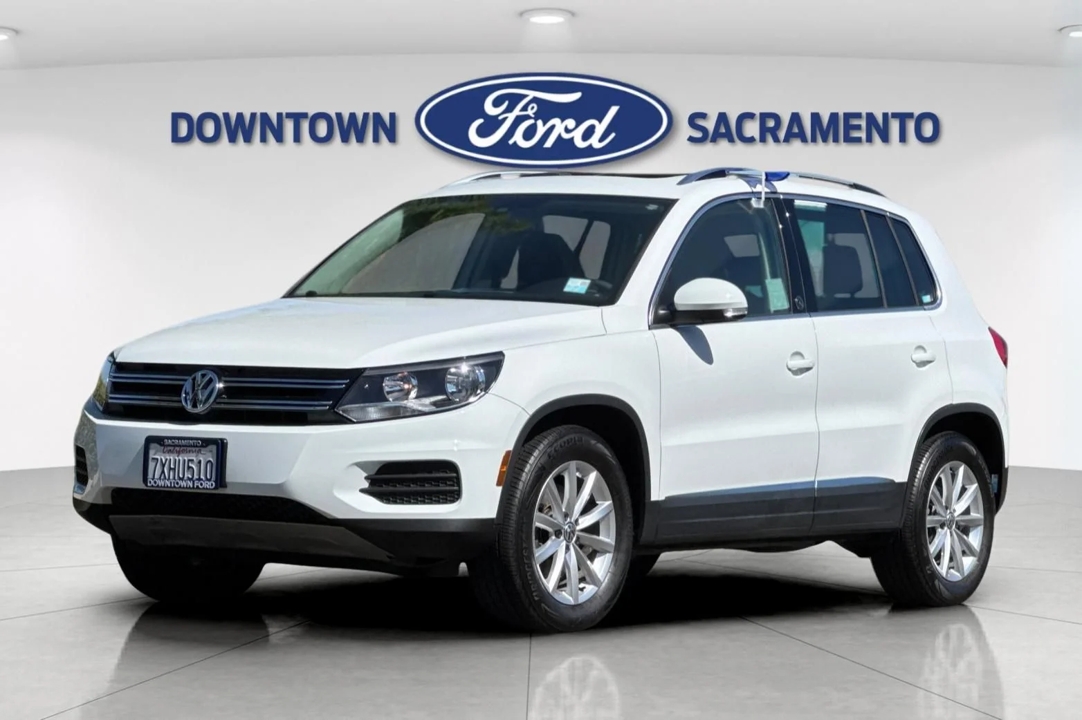 Used 2017 White Volkswagen 2.0T Wolfsburg Edition image 2