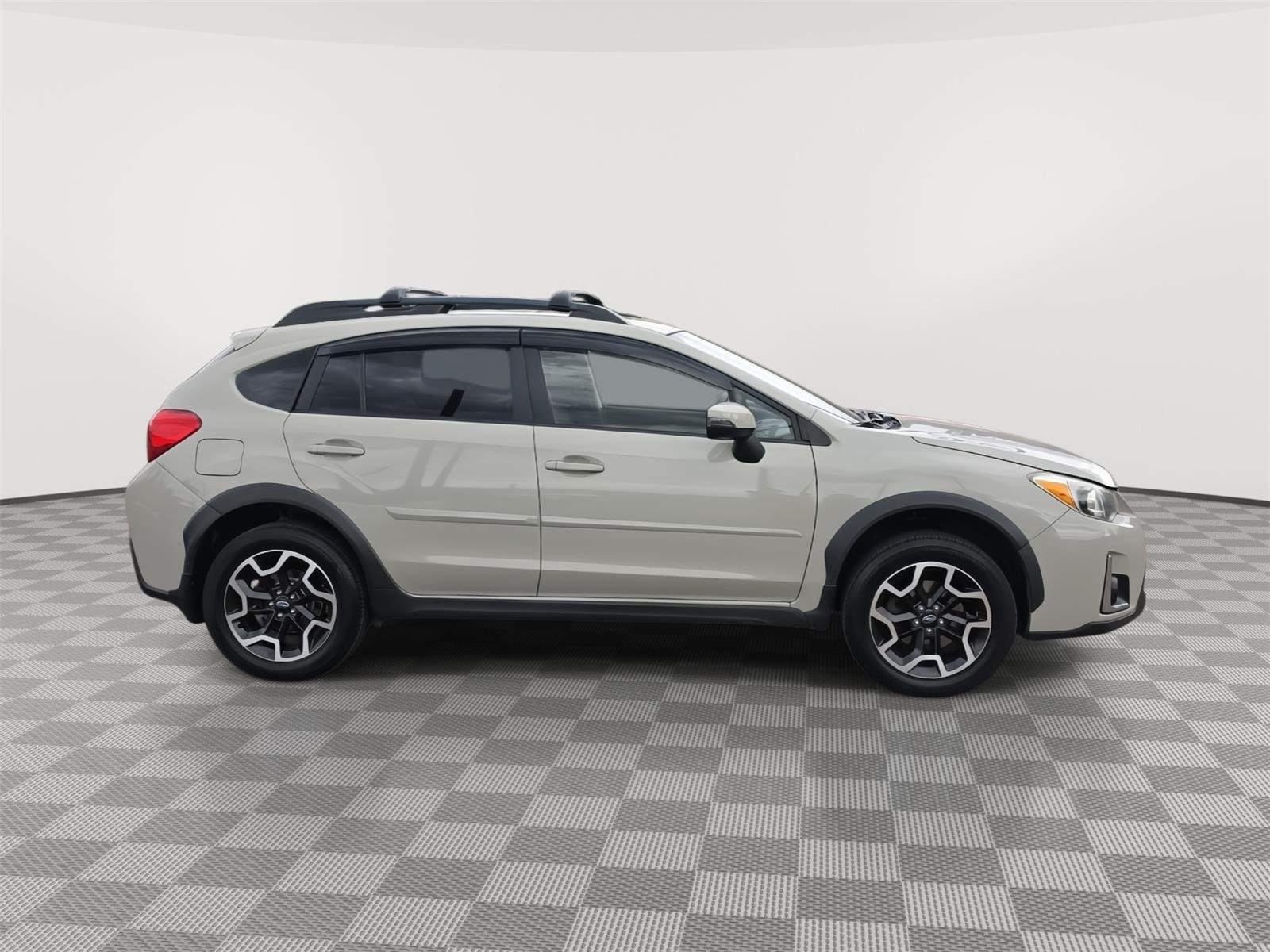 Used 2016 Desert Khaki Subaru Limited image 40