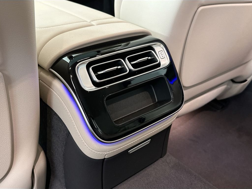 New 2026 White Mercedes-Benz S 500 image 27