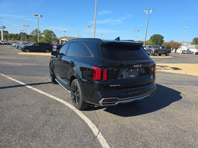 Used 2023 Black Kia SX image 5