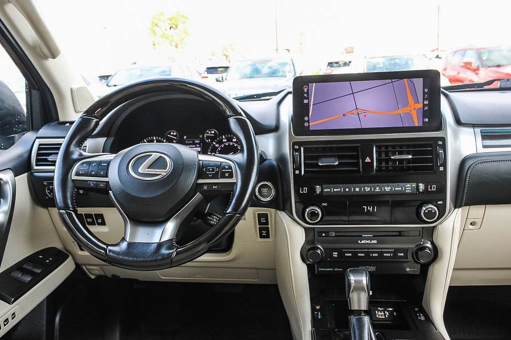 Used 2022 Silver Lexus 460 image 13