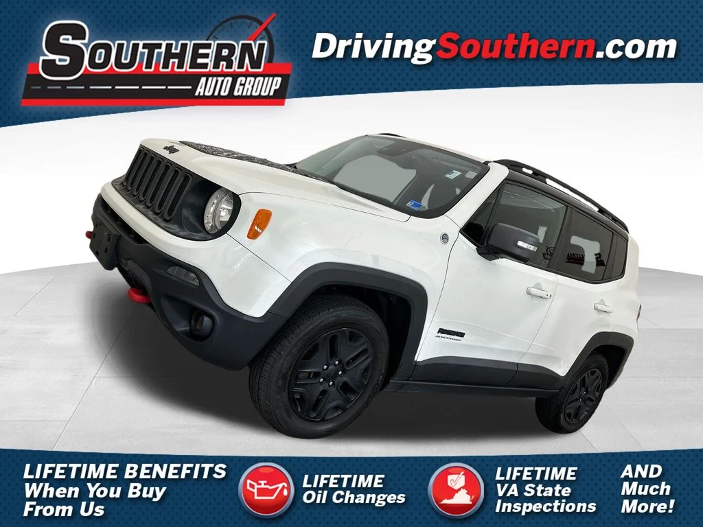 Used 2017 White Jeep Trailhawk image 1