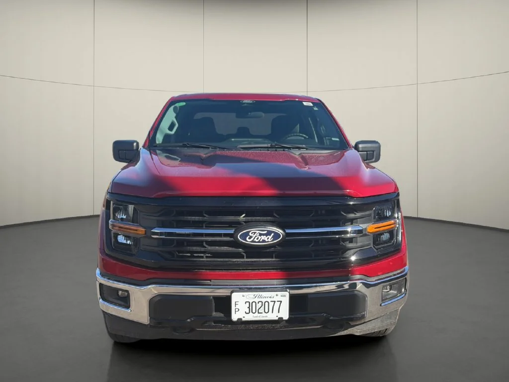 Used 2025 Red Ford XLT image 2