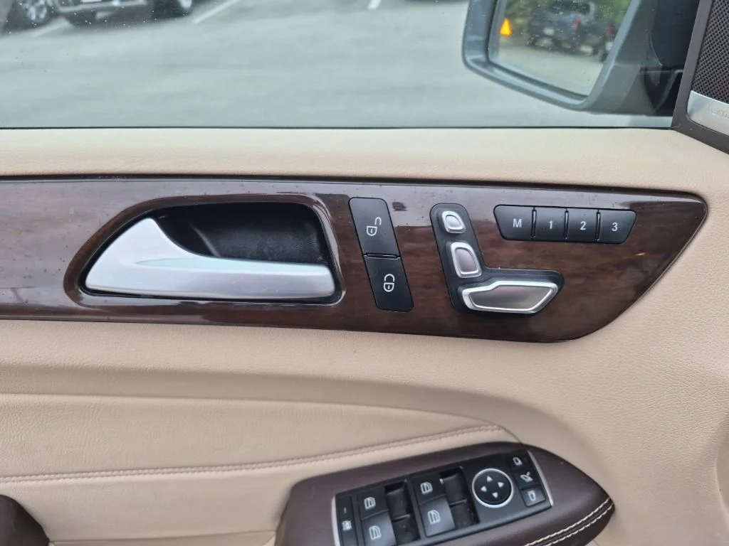 Used 2018  Mercedes-Benz GLE 350 image 29