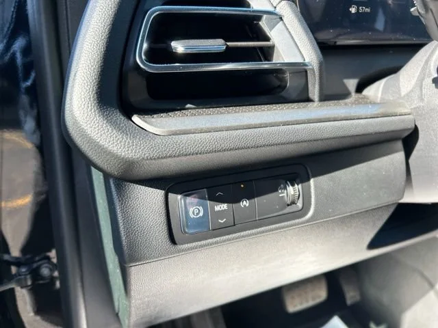 New 2026 Mosaic Black Metallic Chevrolet LT image 32