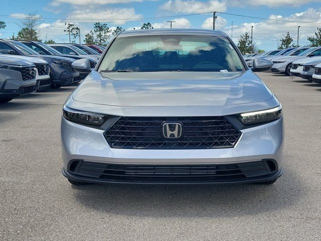 New 2026 Solar Silver Metallic Honda LX image 2