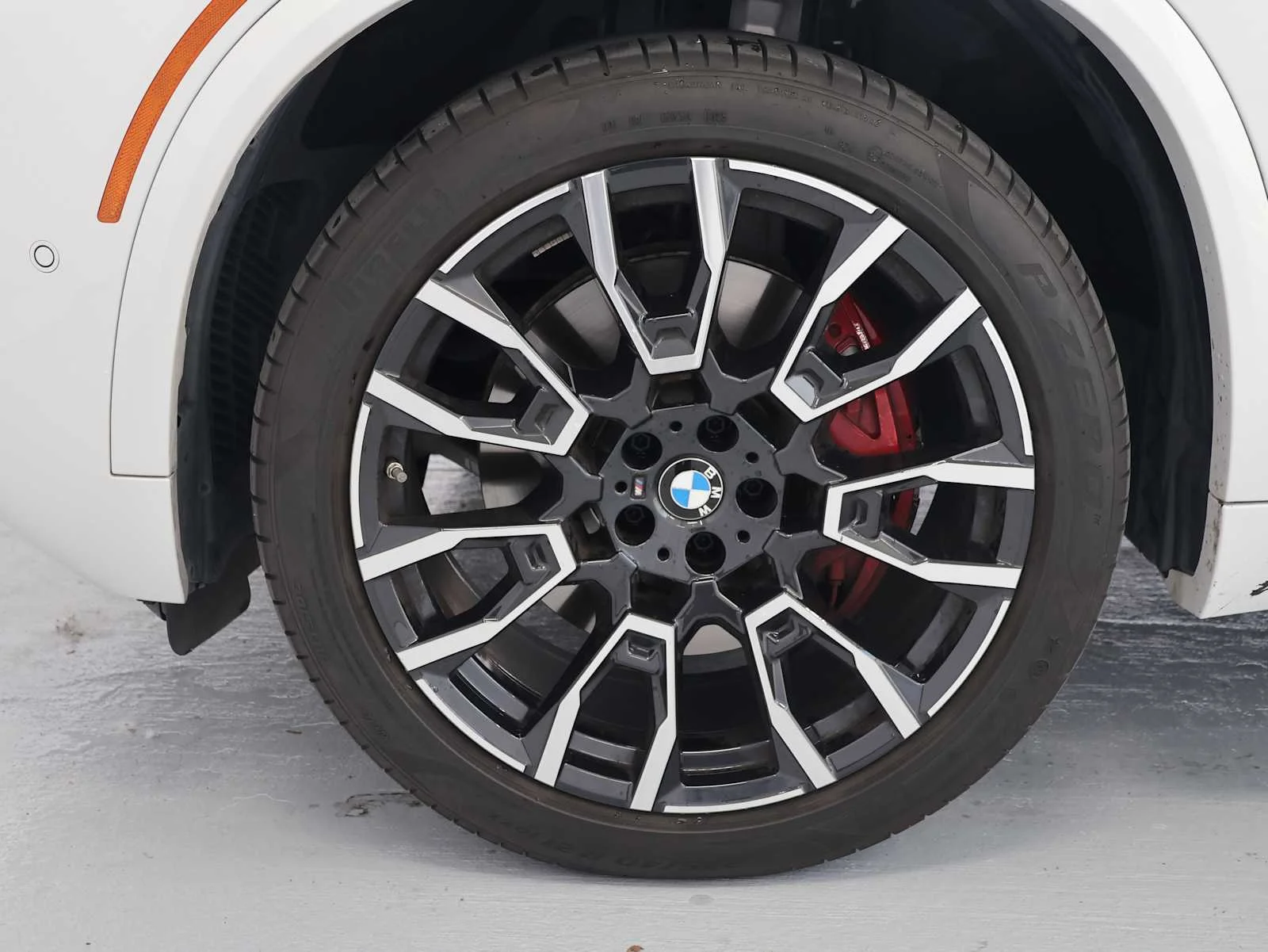 Certified Used 2026 Mineral White Metallic BMW xDrive40i image 11