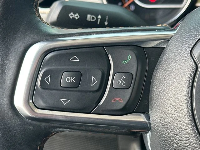Used 2023 White Jeep High Altitude image 20