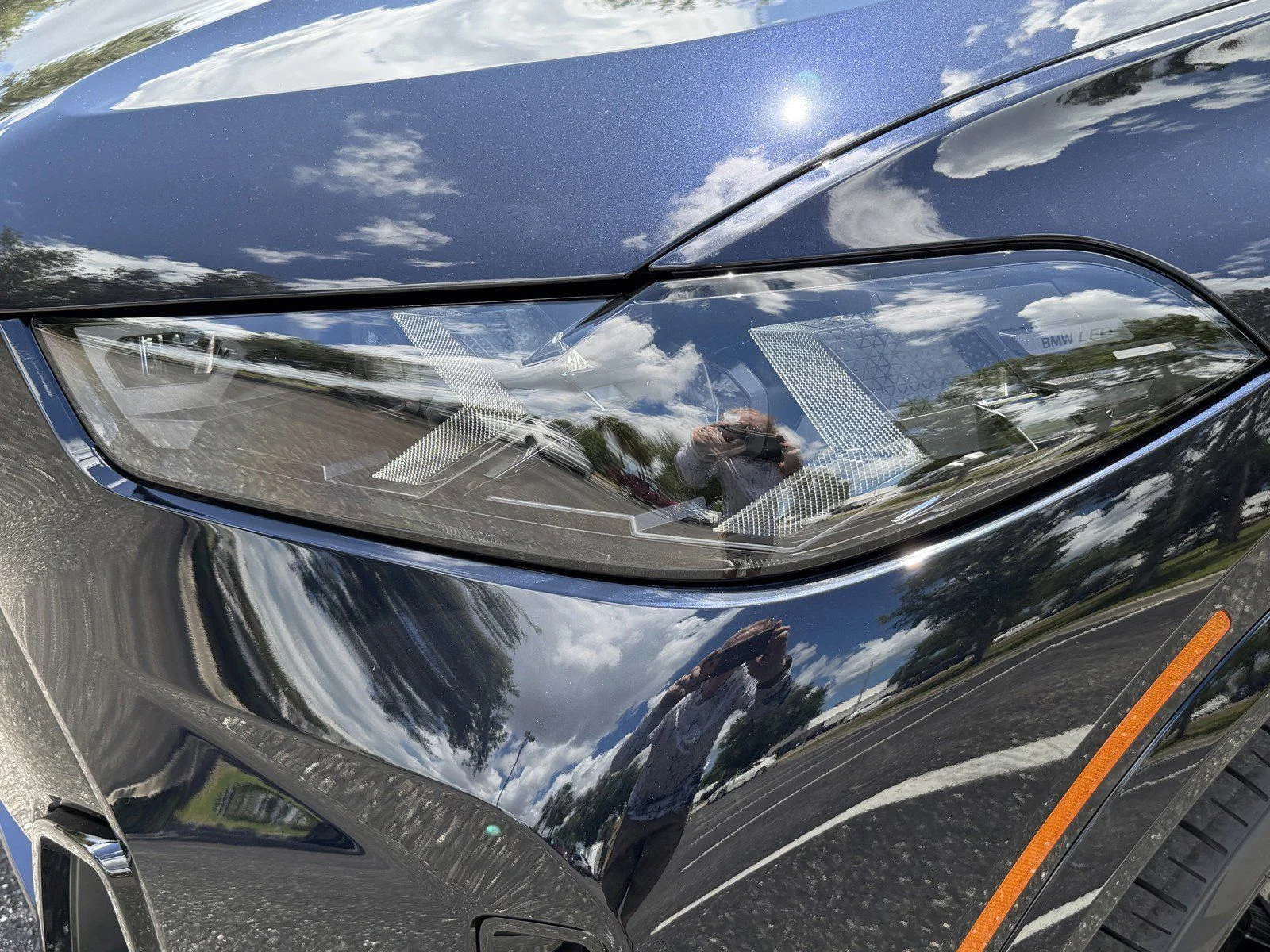 New 2026 Carbon Black Metallic BMW xDrive40i image 9