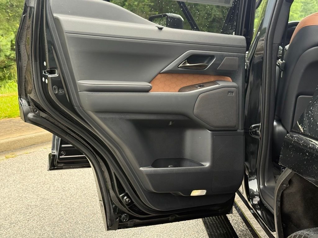 Used 2025 Black Lexus 550 Luxury+ image 24