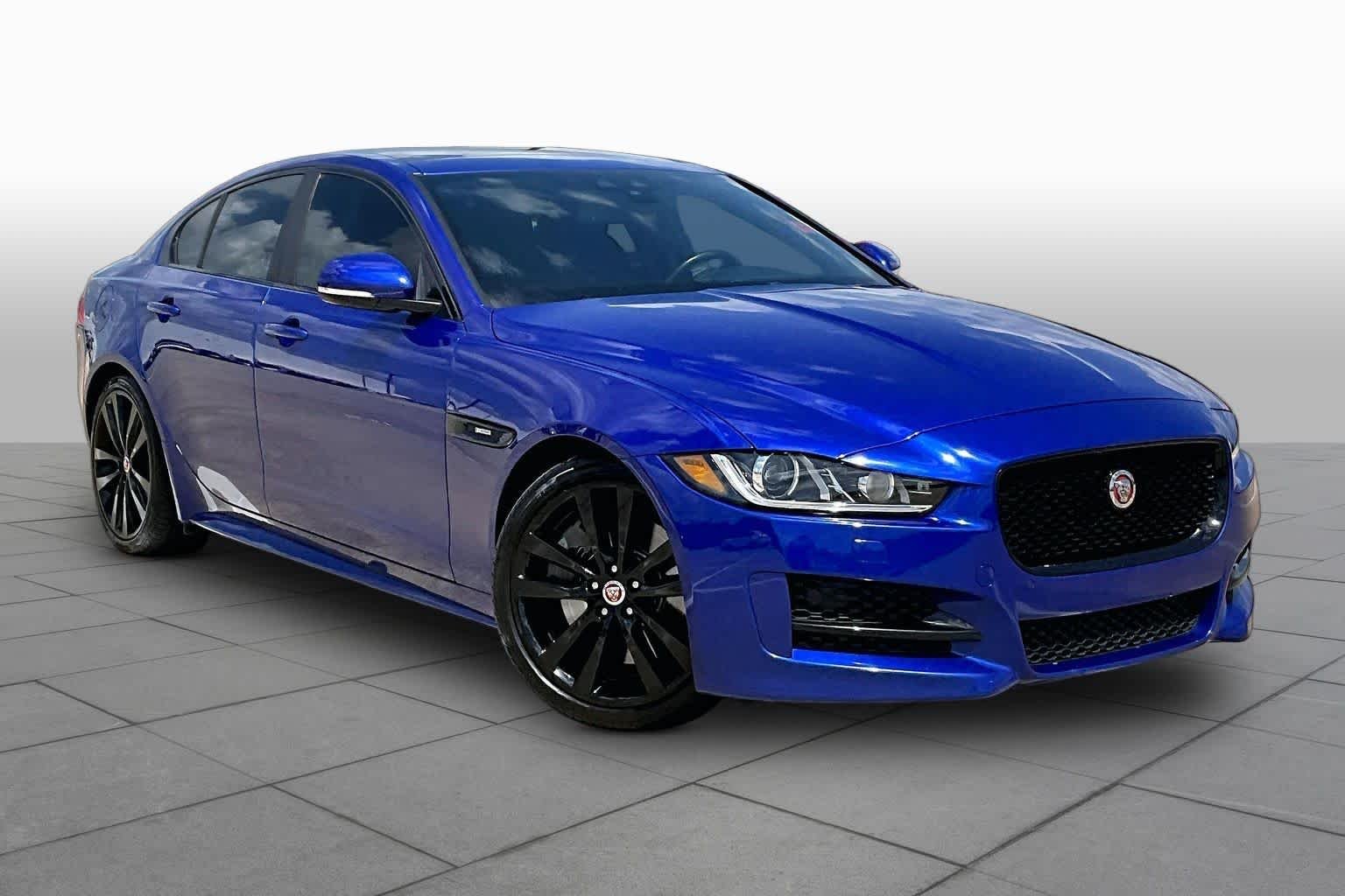 Pre-Owned 2017 Jaguar XE 35t R-Sport