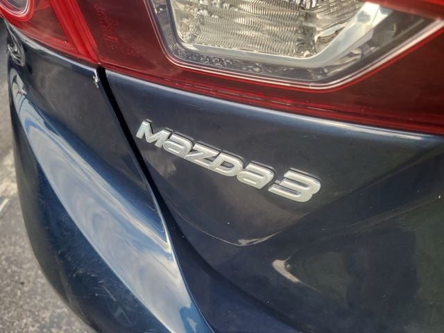 Used 2018 Blue Mazda Sport image 9