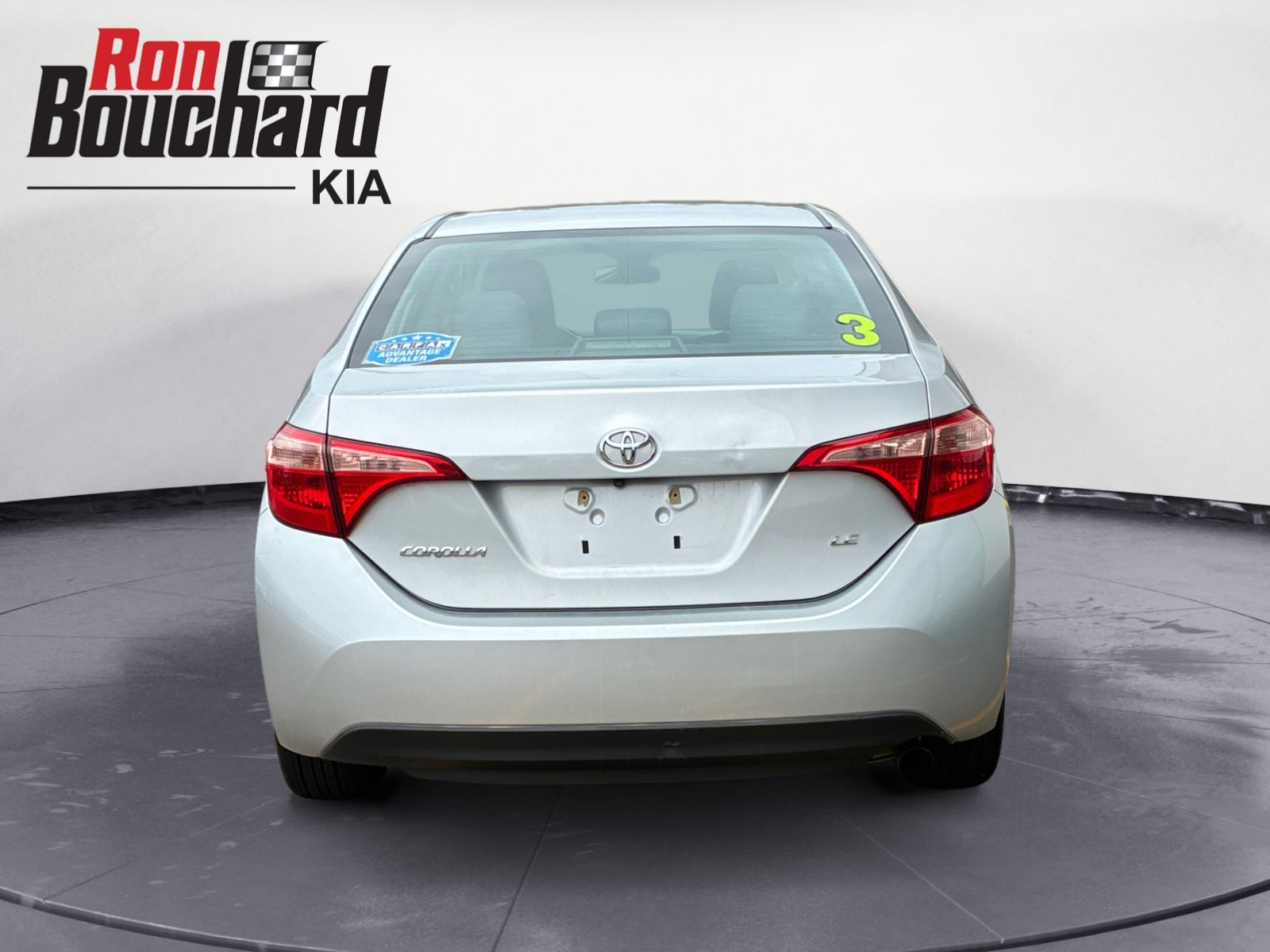 Used 2018 Classic Silver Metallic Toyota LE image 3
