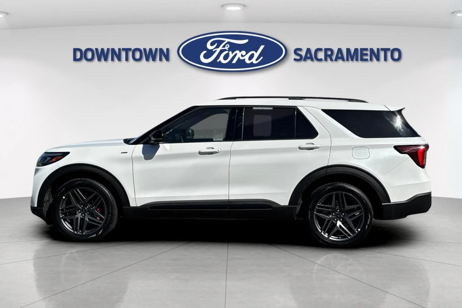Certified Used 2025 White Ford ST-Line image 7