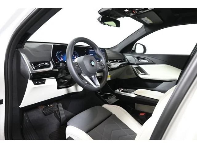 New 2026 Alpine White BMW xDrive28i image 15