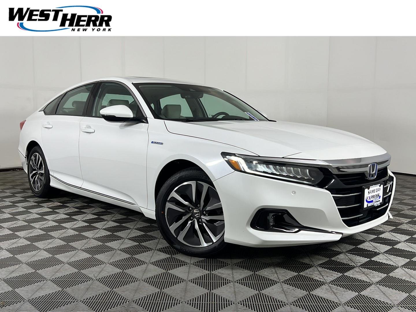 Used 2021 Platinum White Pearl Honda EX-L image 1
