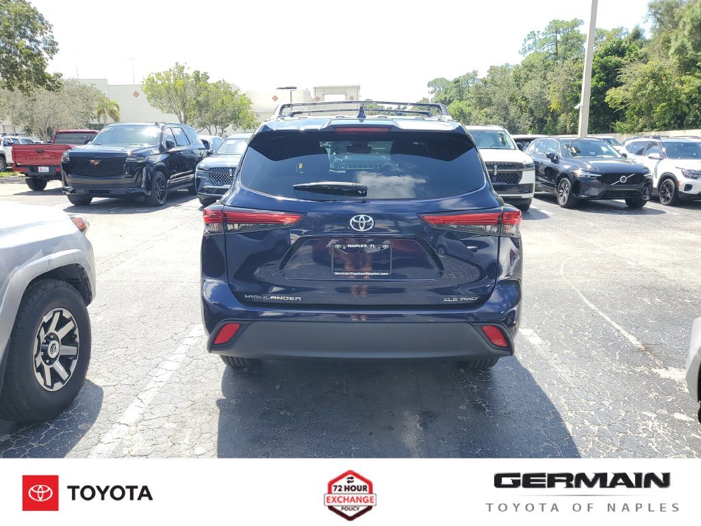 Used 2022 Blue Toyota XLE image 11