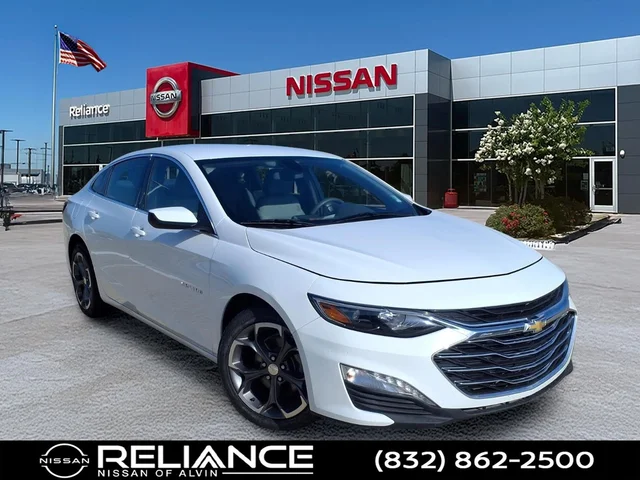 Pre-Owned 2022 Chevrolet Malibu LT