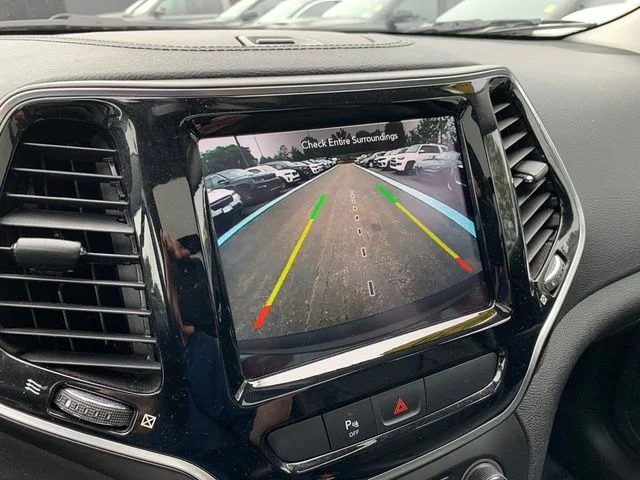 Used 2020 Gray Jeep Limited image 26