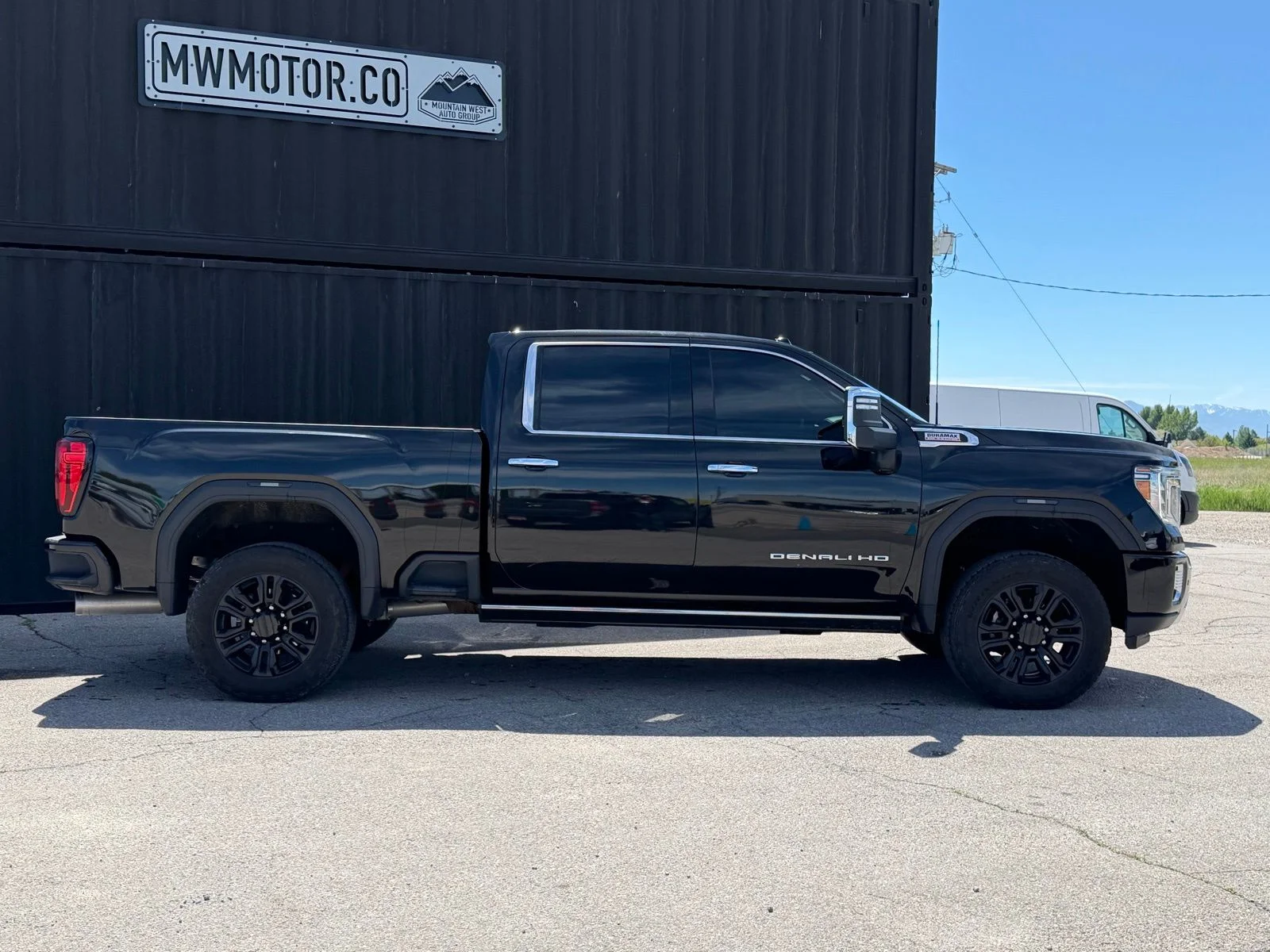 Used 2023 Black GMC Denali image 6