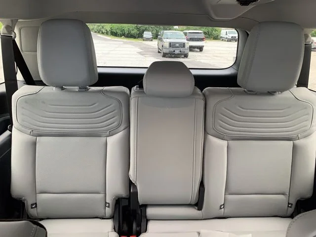 New 2026 Silver Ford MAX Platinum® image 15