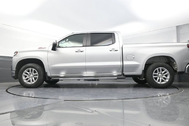Used 2020 Silver Chevrolet LT image 34