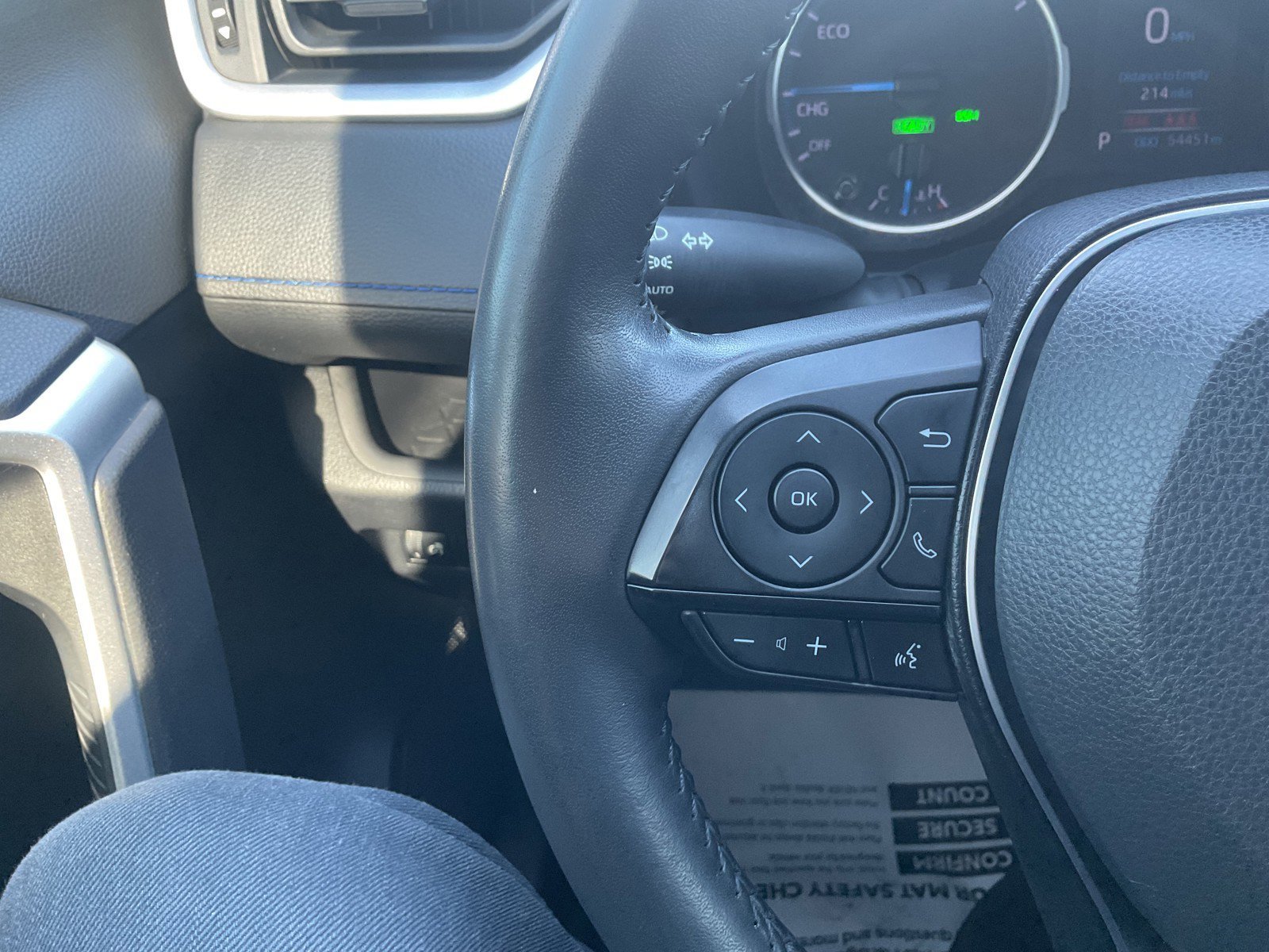 2022 Toyota RAV4 SE - Photo 22