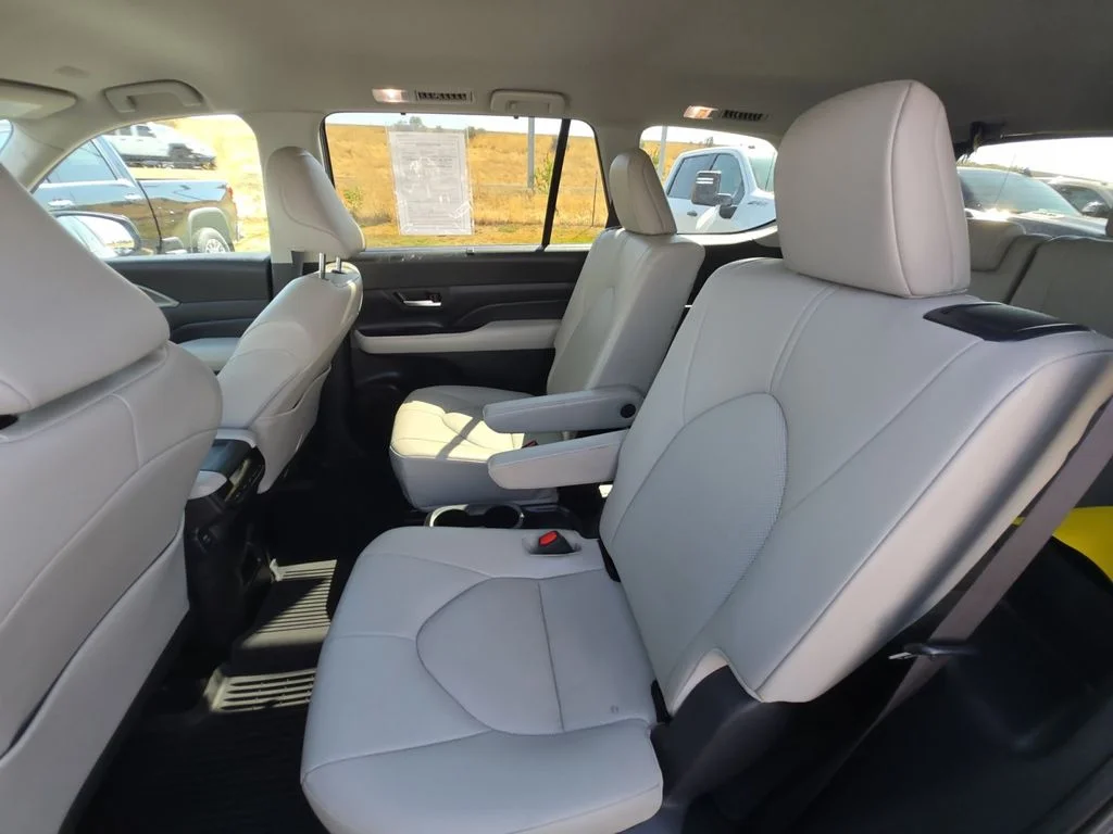Used 2024 White Toyota XLE image 28