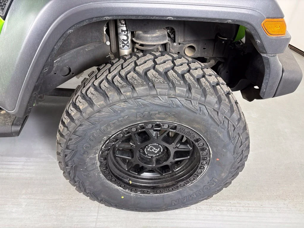 Used 2019 Green Jeep Sport S image 14