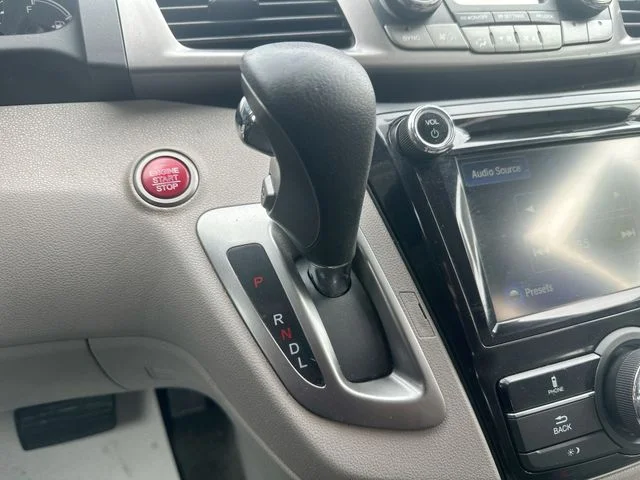 Used 2016 Gray Honda EX-L image 17