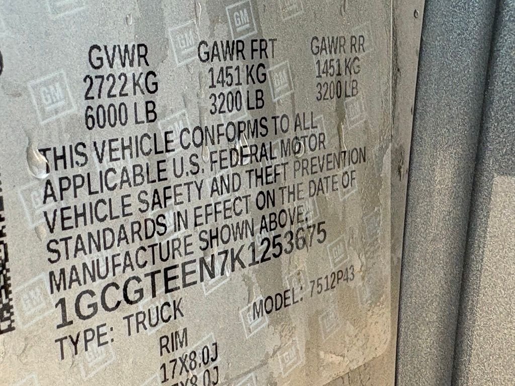 Used 2019 Gray Chevrolet ZR2 image 17