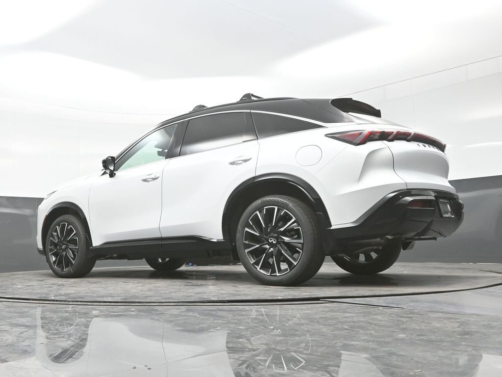 New 2027 2T RAD WHT INFINITI Autograph AWD image 38