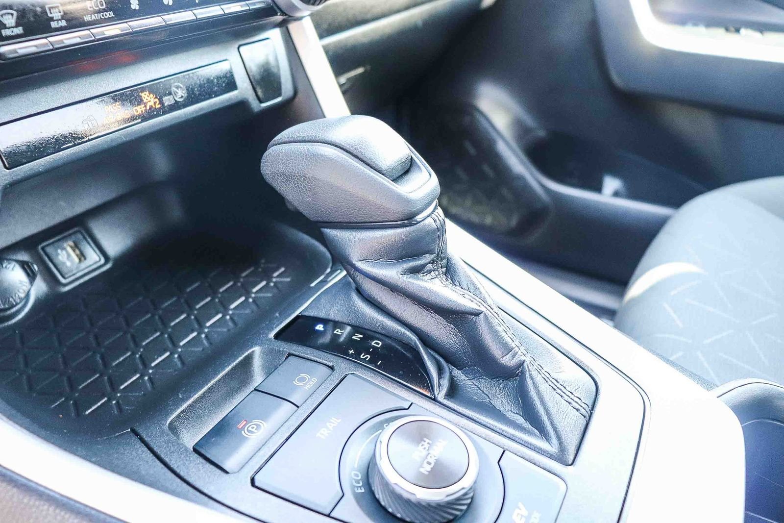 Certified Used 2023 Ice Toyota XLE image 24