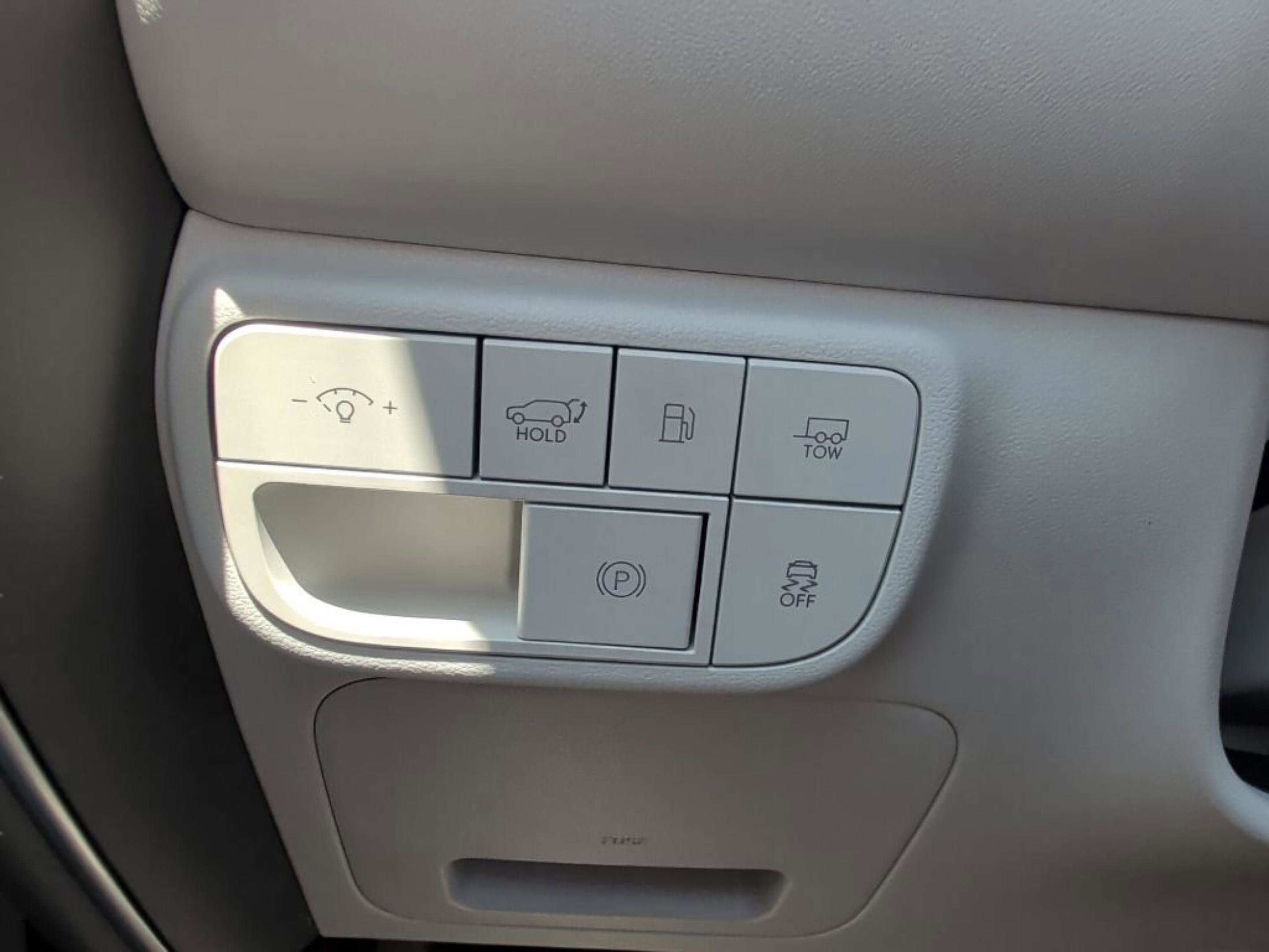 New 2026 Creamy White Pearl Hyundai Blue SEL Premium 7P image 30