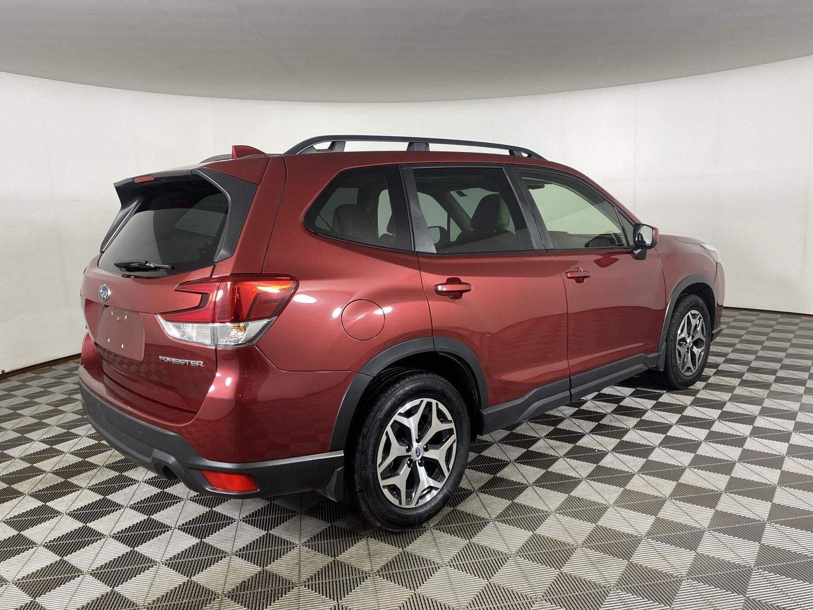 Used 2022 Crimson Red Pearl Subaru Premium image 10