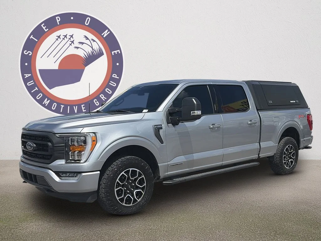 Used 2023 Silver Ford XLT image 2
