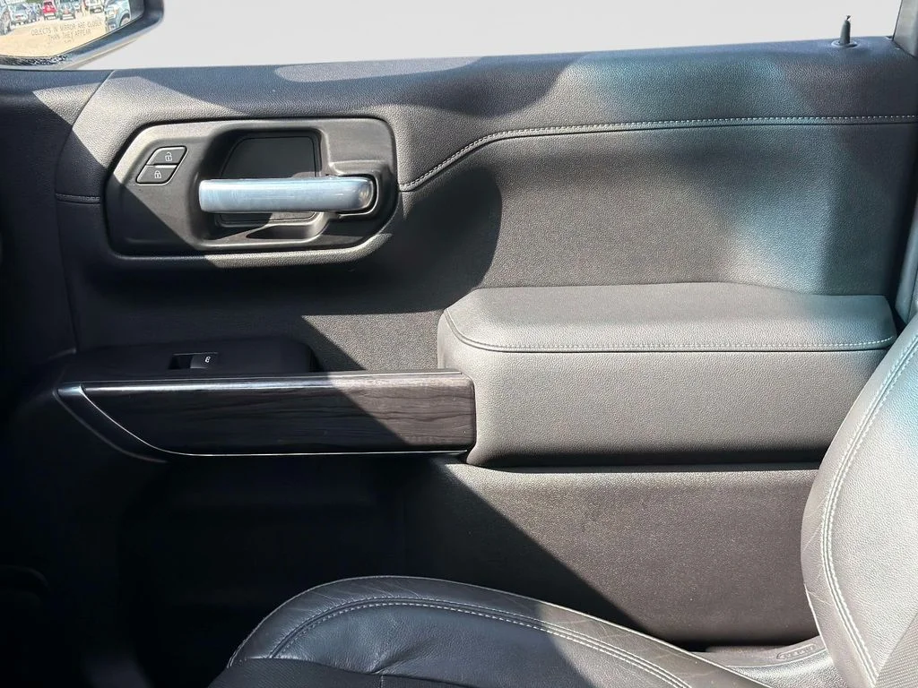 Used 2020 Red Chevrolet LTZ image 23