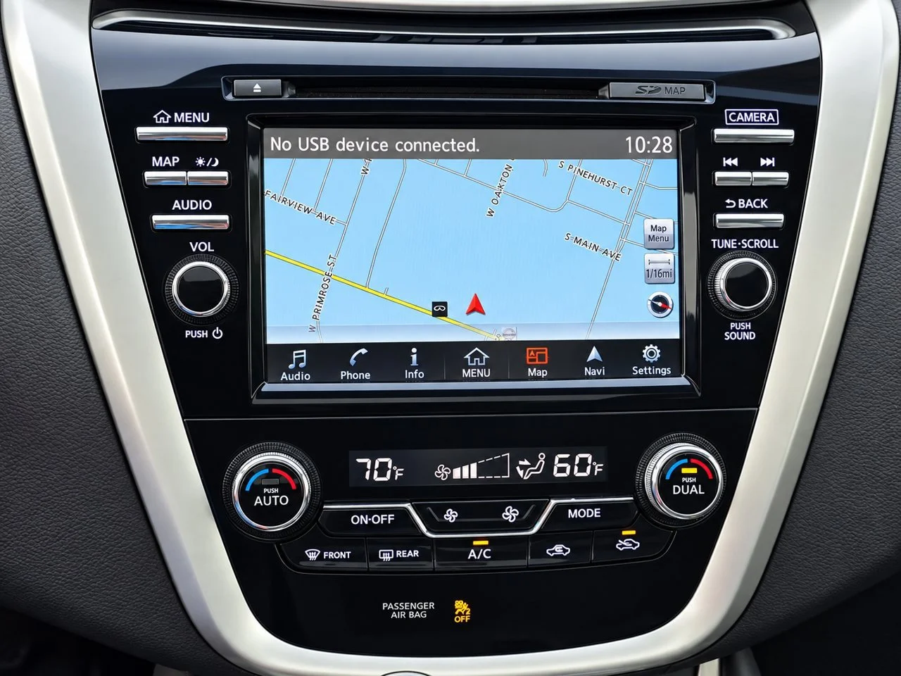 Used 2018 Pearl White Nissan SL image 16