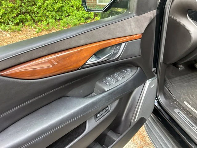 Used 2017 Black Cadillac Luxury image 18