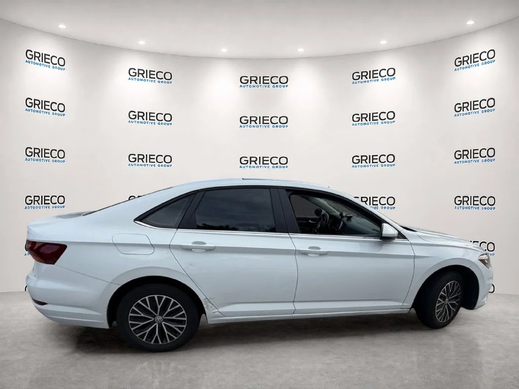 Used 2019 Pure White Volkswagen 1.4T SE image 8