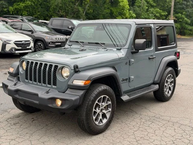 Used 2024 Gray Jeep Sport S image 1