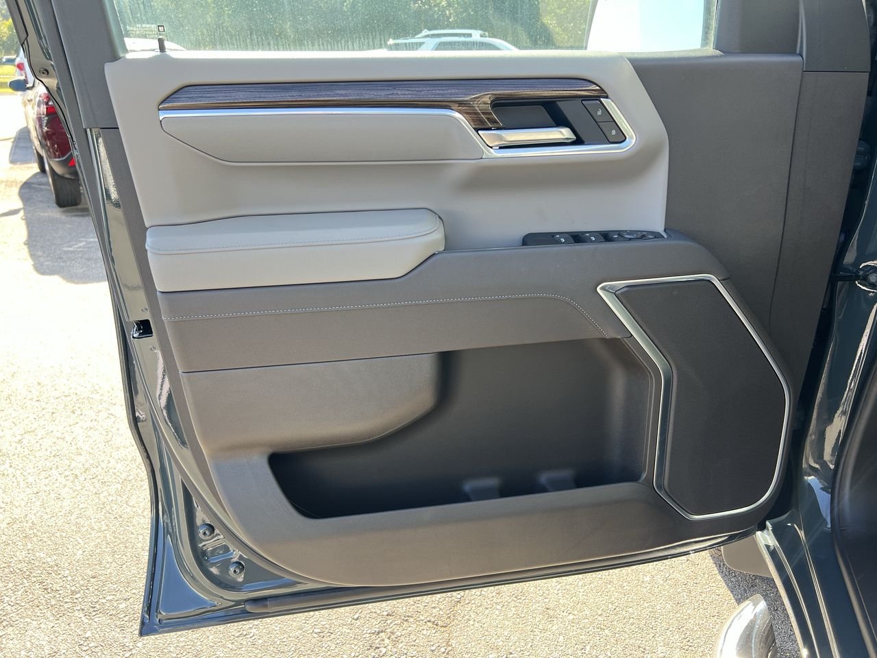 2025 Chevrolet Silverado 1500 LT - Photo 34